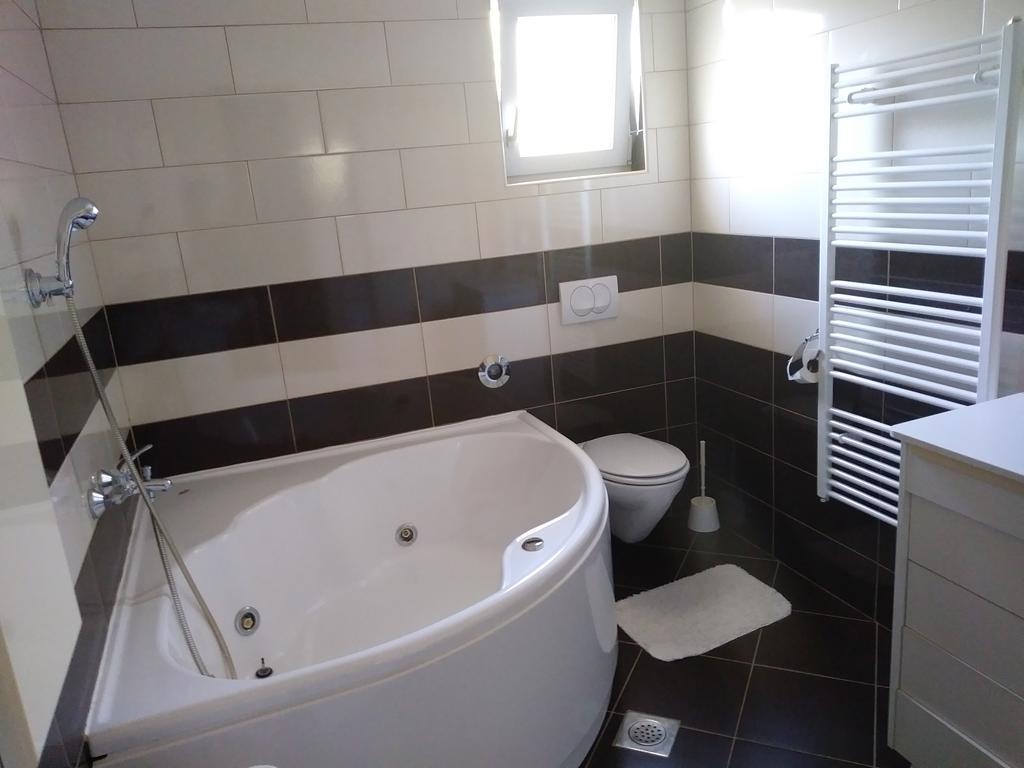 Apartman Toni Bibinje Luaran gambar